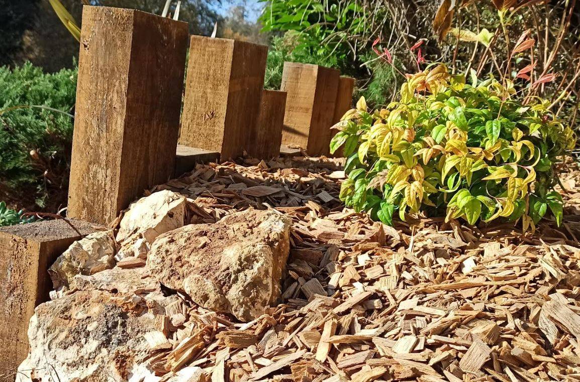 Création de jardinières par un paysagiste à Bordeaux